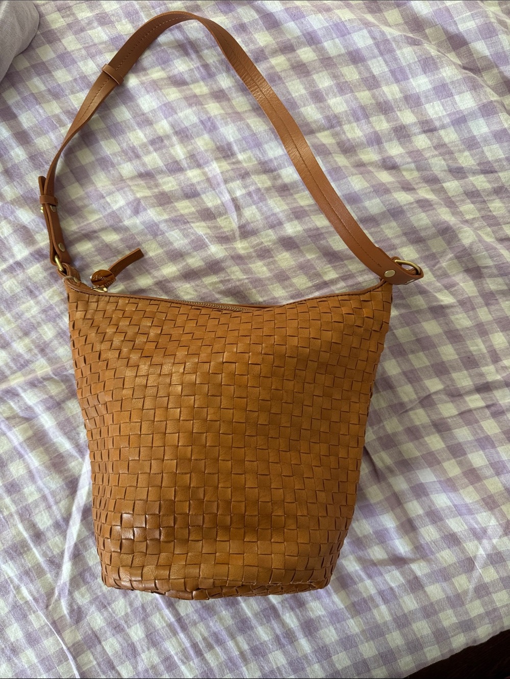 Clare V woven Petite Jean Shoulder Bag in Tan